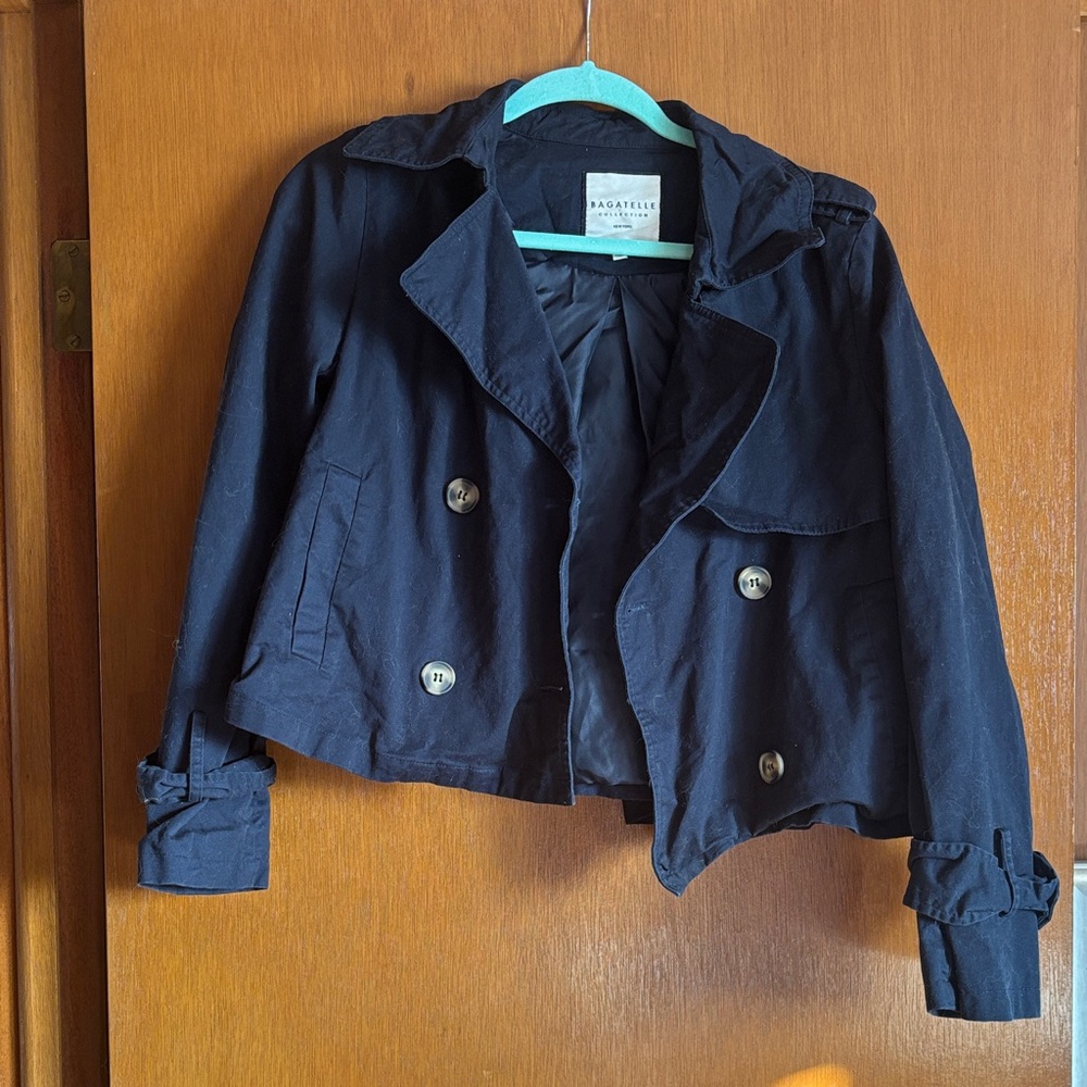 Bagatelle Navy Double-Breasted Cropped Trench Coat